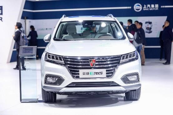 AG·尊龙凯时创新产品“驶入”2017工博会