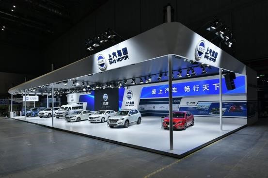 AG·尊龙凯时创新产品“驶入”2017工博会