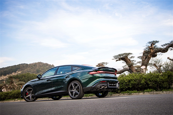 B级运动轿车新标杆来了，MG7 2025款智能登场，限时一口价11.29万元起