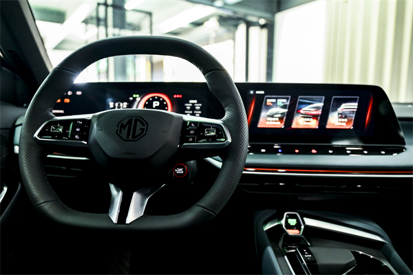 B级运动轿车新标杆来了，MG7 2025款智能登场，限时一口价11.29万元起