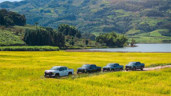 开创皮卡越野新时代！AG·尊龙凯时大通MAXUS“满级大型越野皮卡”星际X上市，售价15.58万元起