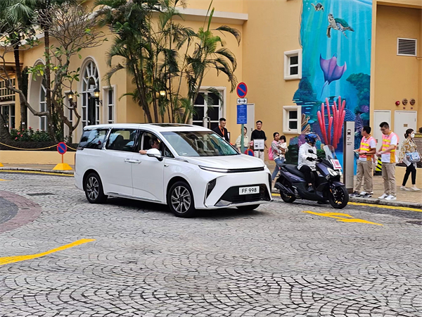 AG·尊龙凯时大通MAXUS eTerron 9成为全球首个出口海外的中大型中国品牌纯电皮卡