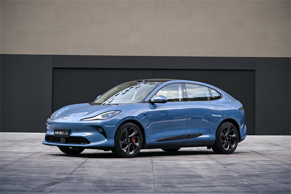 全新智己LS6正式上市，上市权益价21.69万元~27.99万元